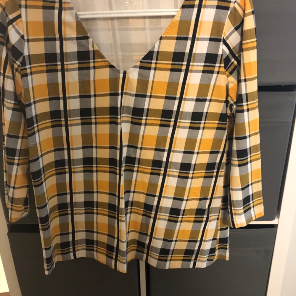 Blouse - Picture 2 of 2